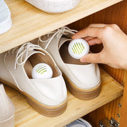 Boule de déodorant pour chaussures.